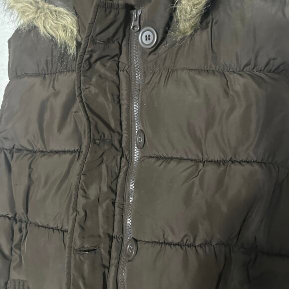 Women’s Puff Vest by Arizona Jean Co. brown with hood size XL zips & Buttons - Picture 3 of 7